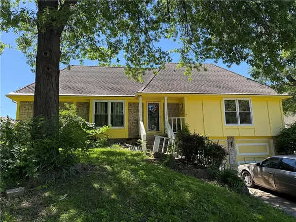 1509 S 24th ST, Blue Springs, MO 64015