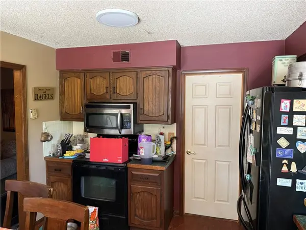 1509 S 24th ST, Blue Springs, MO 64015