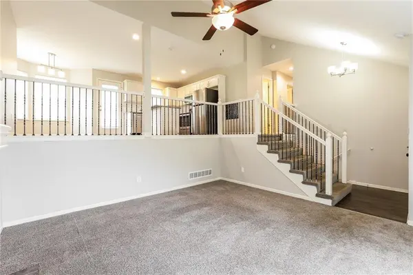 19616 E 7th Street CT, Independence, MO 64056