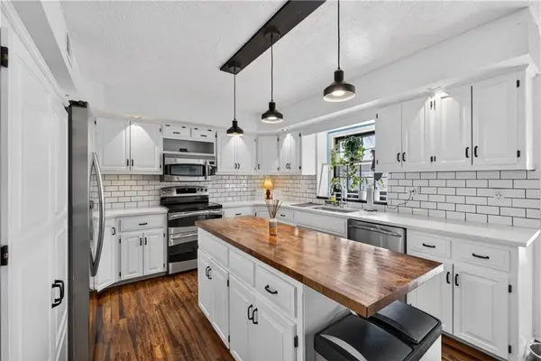 7936 Alden ST, Lenexa, KS 66215