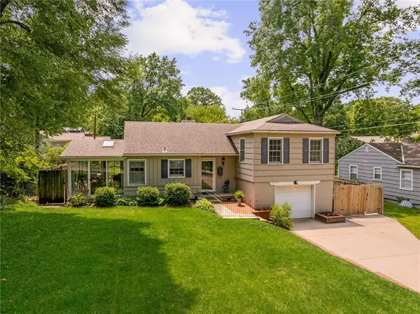 4505 W 77th ST,  Prairie Village,  KS 66208