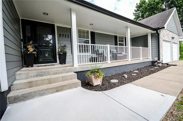 3711 S Rust RD, Grain Valley, MO 64029