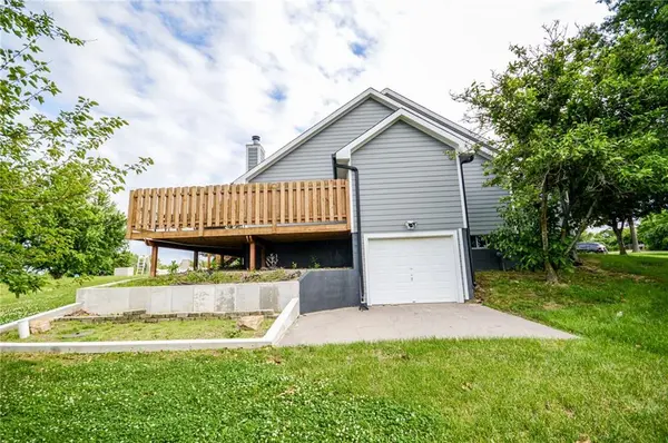 3711 S Rust RD, Grain Valley, MO 64029