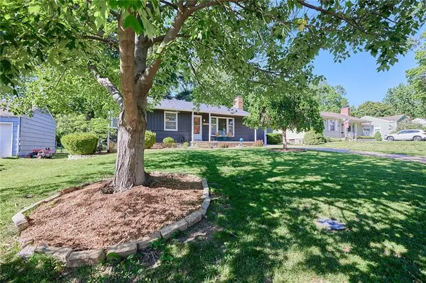 4200 W 54th ST, Roeland Park, KS 66205
