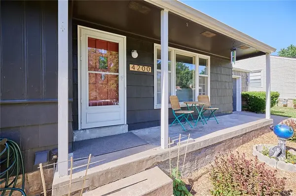 4200 W 54th ST, Roeland Park, KS 66205