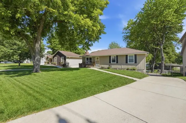 19304 E R D Mize RD, Independence, MO 64057