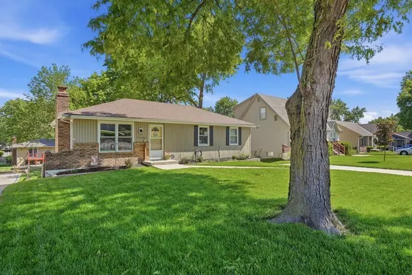 19304 E R D Mize RD, Independence, MO 64057