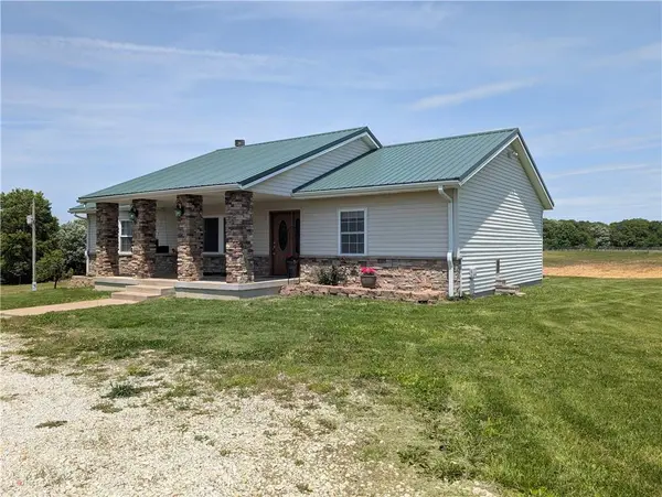 470 SW 850 RD, Chilhowee, MO 64733