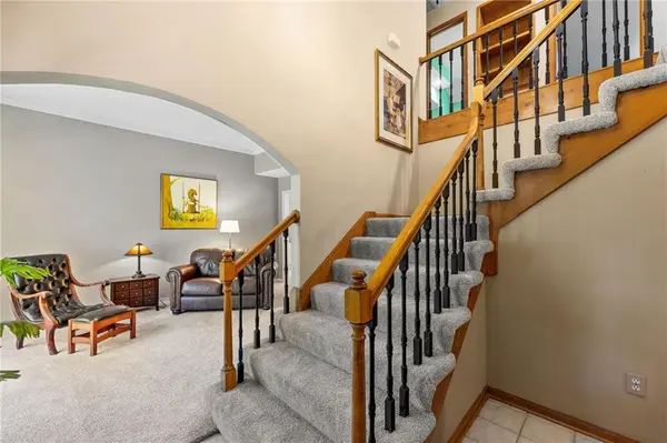 14350 W 81st PL, Lenexa, KS 66215