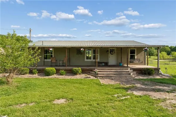 34100 E 189th ST, Pleasant Hill, MO 64080