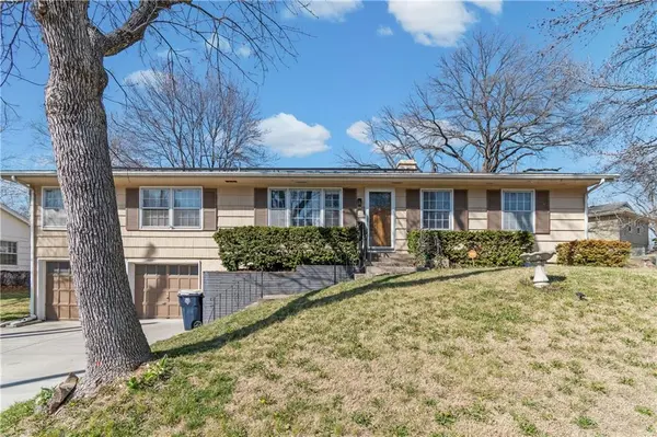 3432 NE 46TH ST, Kansas City, MO 64117