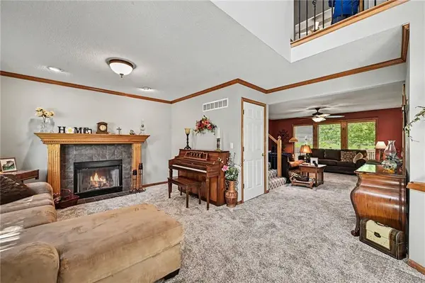7523 N Skiles CT, Kansas City, MO 64158