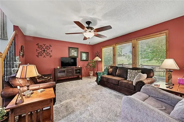 7523 N Skiles CT, Kansas City, MO 64158