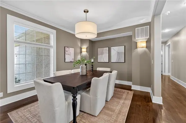 9519 W 151st TER, Overland Park, KS 66221