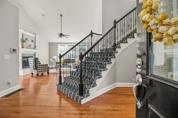 1131 Crimson LN, Liberty, MO 64068