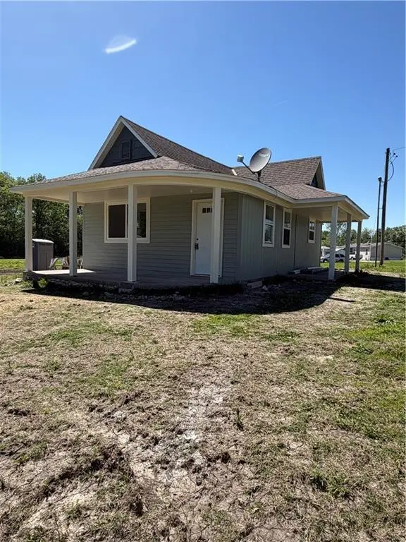 103 E ST, Creighton, MO 64739