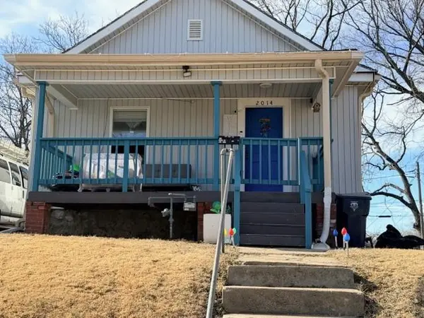 2014 Spruce AVE, Kansas City, MO 64127
