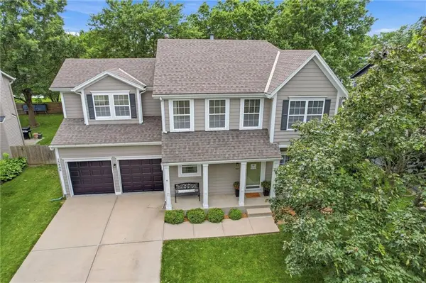 15466 S Wyandotte DR, Olathe, KS 66062