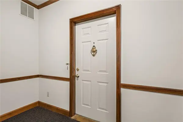 7221 Mission RD #211, Prairie Village, KS 66208