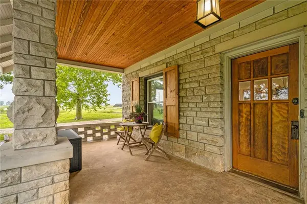 33253 Cedar Niles N/A, Paola, KS 66071