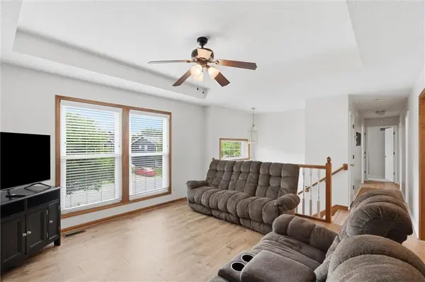 200 N Highland DR, Raymore, MO 64083