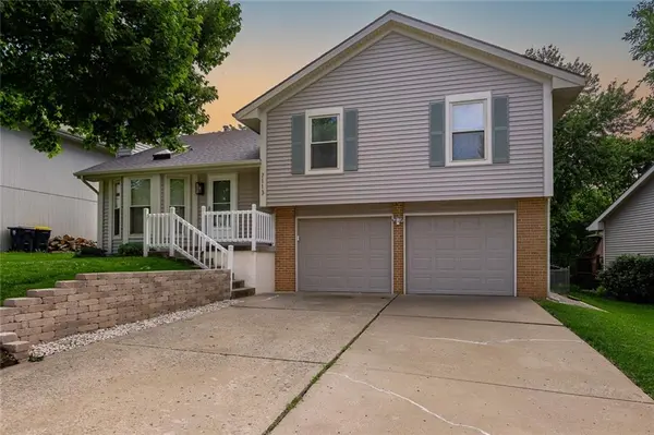 7113 N Atkins AVE, Kansas City, MO 64152