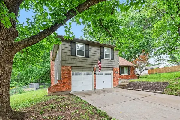 5620 Perry AVE, Merriam, KS 66203