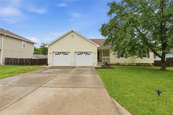 209 Dawn AVE,  Belton,  MO 64012