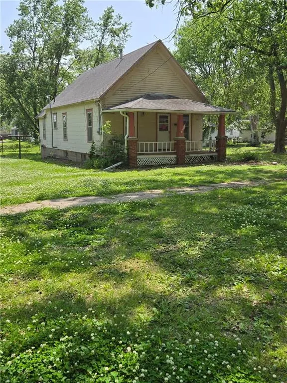 117 Pacific AVE, Osawatomie, KS 66064