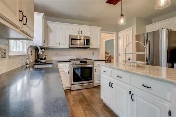 15117 W 132nd ST, Olathe, KS 66062