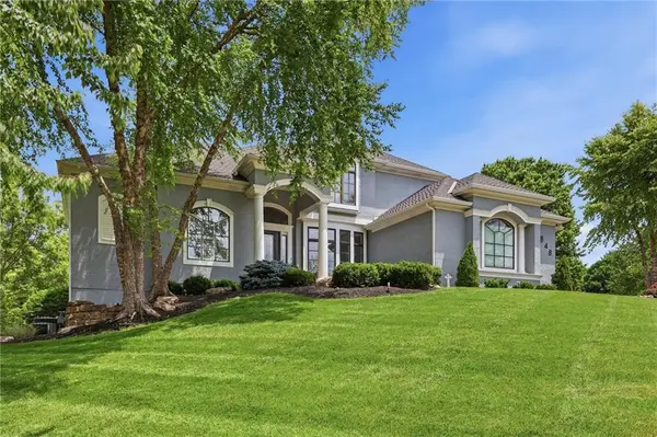 2848 W 138TH TER, Leawood, KS 66224