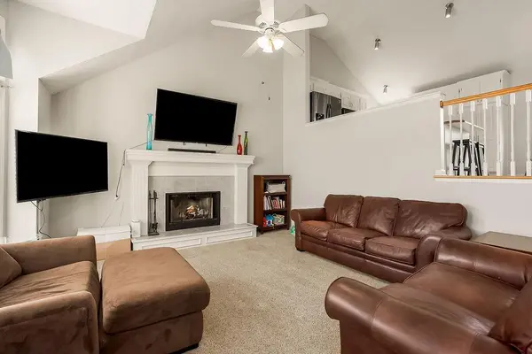 20839 S Skyview LN, Spring Hill, KS 66083