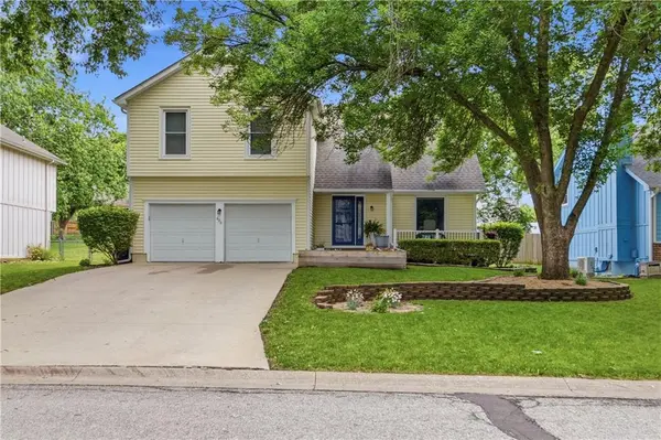 626 N Mahaffie ST, Olathe, KS 66061