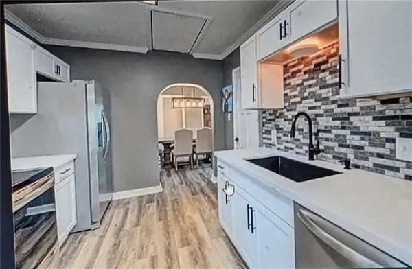 145 Richmond ST, Excelsior Springs, MO 64024