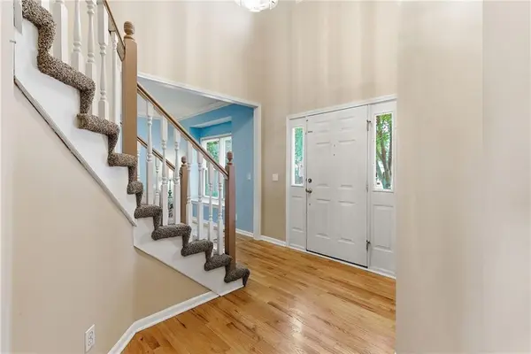 6702 W 156th TER, Overland Park, KS 66223
