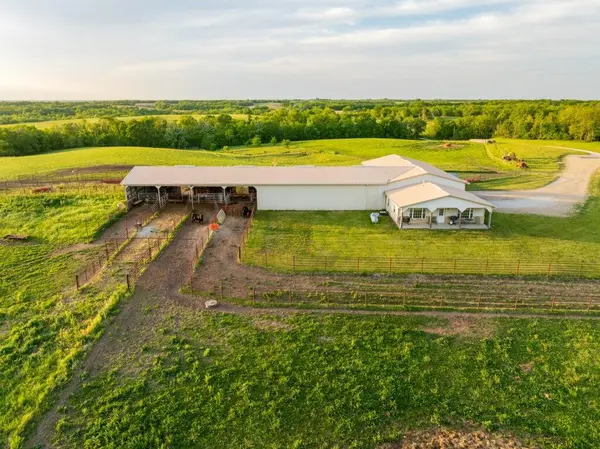 2747 570th RD, Albany, MO 64402
