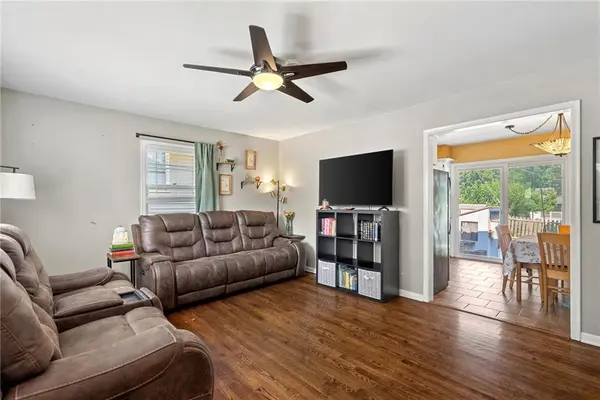 5001 N Michigan AVE, Kansas City, MO 64118
