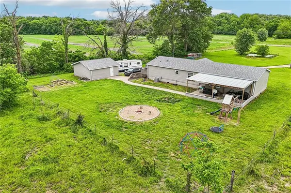 351 NW 621St RD, Centerview, MO 64019