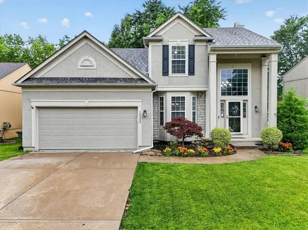 15223 W 156TH CT, Olathe, KS 66062