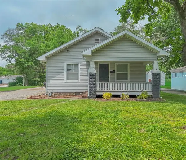 1205 E 6th ST, Pittsburg, KS 66762