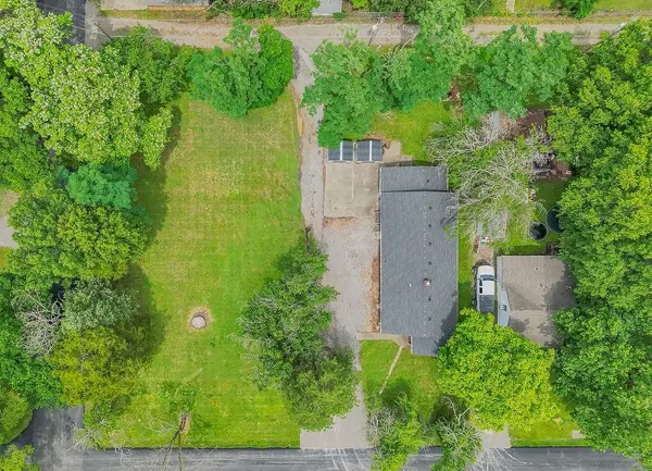 1205 E 6th ST, Pittsburg, KS 66762