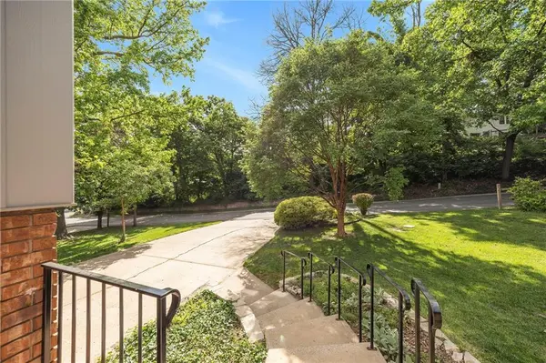 3635 N Main ST, Kansas City, MO 64116