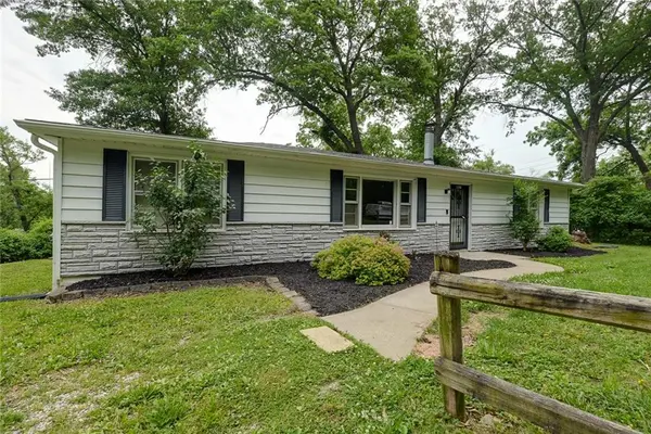 8527 Garfield AVE, Kansas City, MO 64132