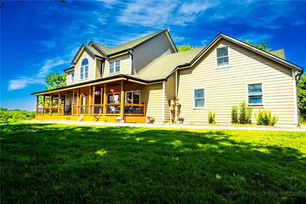8555 NW Old US 169 HWY, Gower, MO 64454