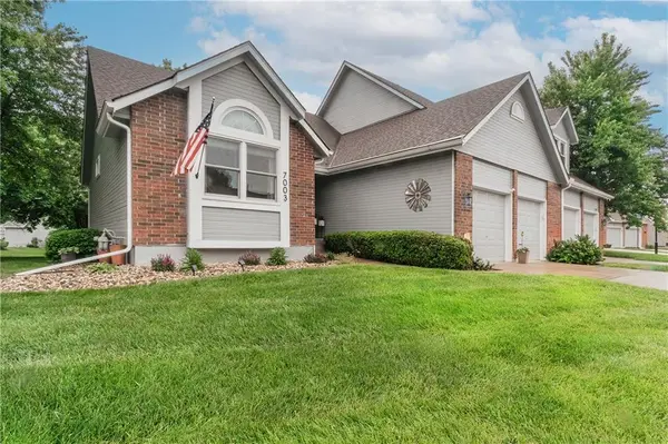 7003 W 156th TER, Overland Park, KS 66223