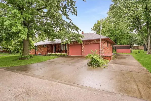 304 S Delaware ST, Archie, MO 64725