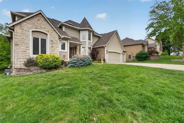 3609 NW 75th CT, Kansas City, MO 64151