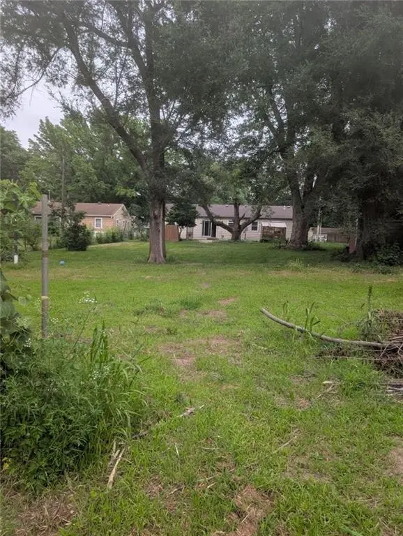 12708 12TH ST, Grandview, MO 64030