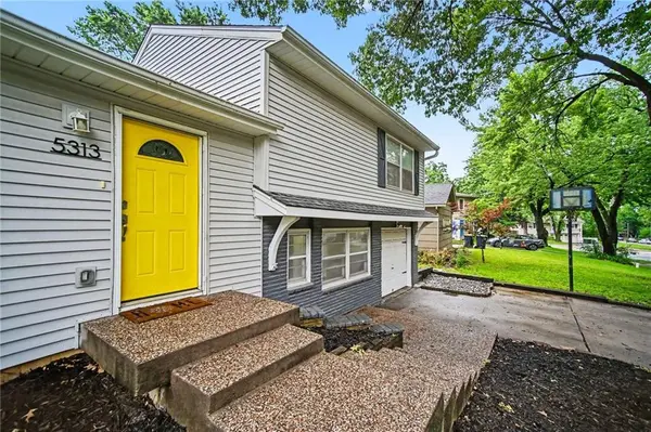 5313 N Lydia AVE, Kansas City, MO 64118