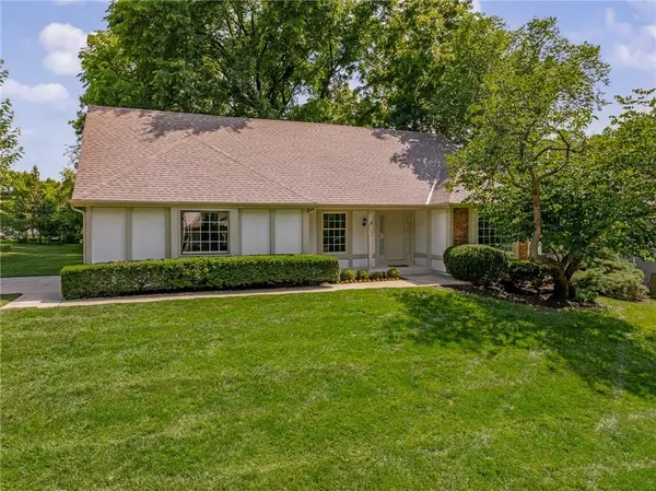 11701 W 101st ST, Overland Park, KS 66214